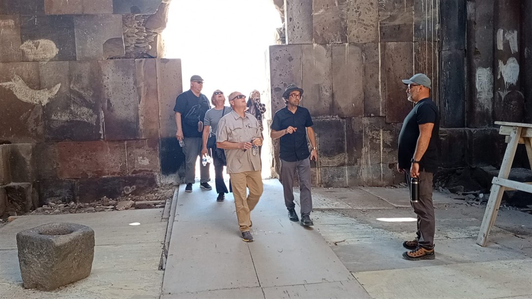 1001 Kilise Şehri Ani ziyaretçi akınına uğruyor-4