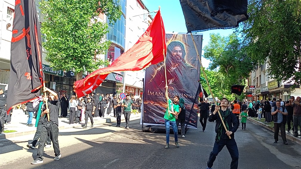 Ehl-i-Beyt’e sevgi göstermek Müslüman’a farzdır-2