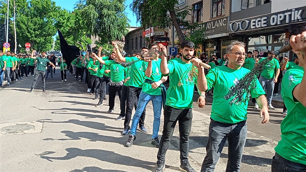 Ehl-i-Beyt’e sevgi göstermek Müslüman’a farzdır-4
