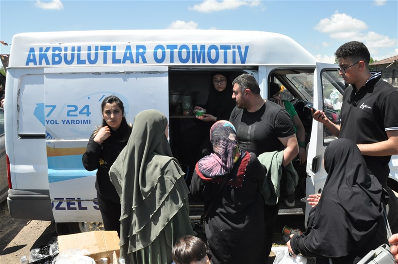 Kars’ta Onbinler Kerbela Şehitlerini Andı-8
