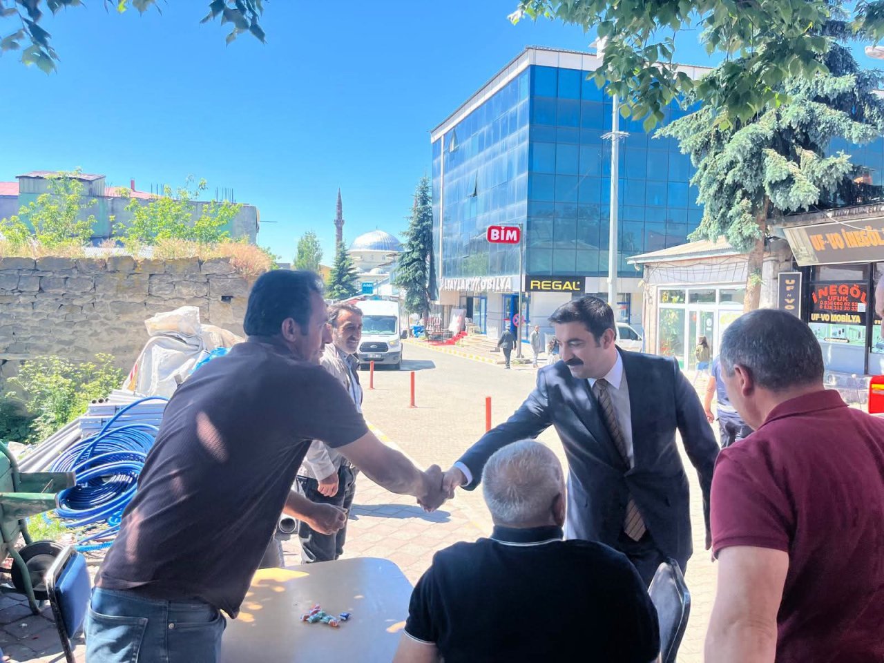 Kaymakam Akköz’den Arpaçay esnafına veda ziyareti-1