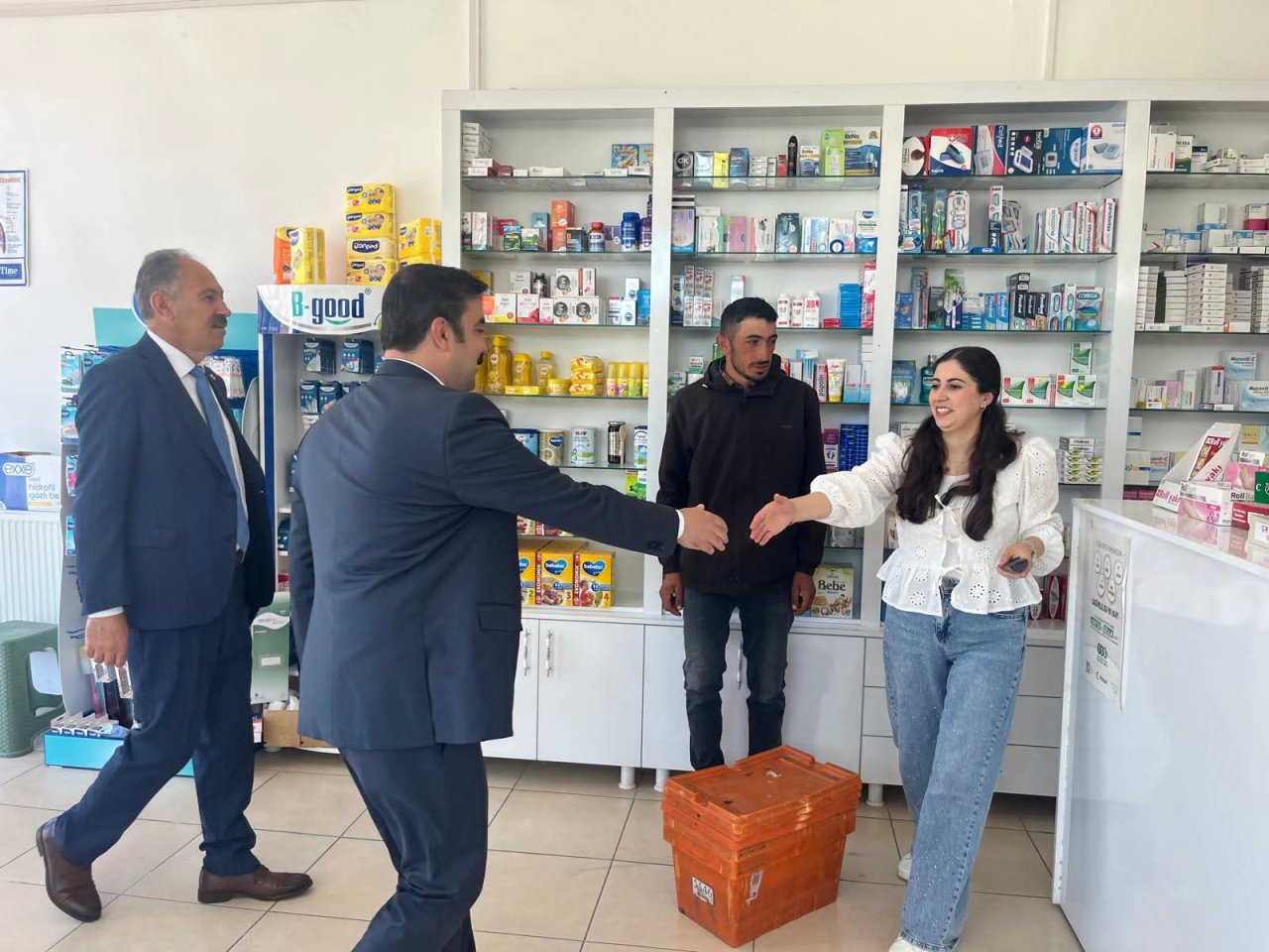 Kaymakam Akköz’den Arpaçay esnafına veda ziyareti-2