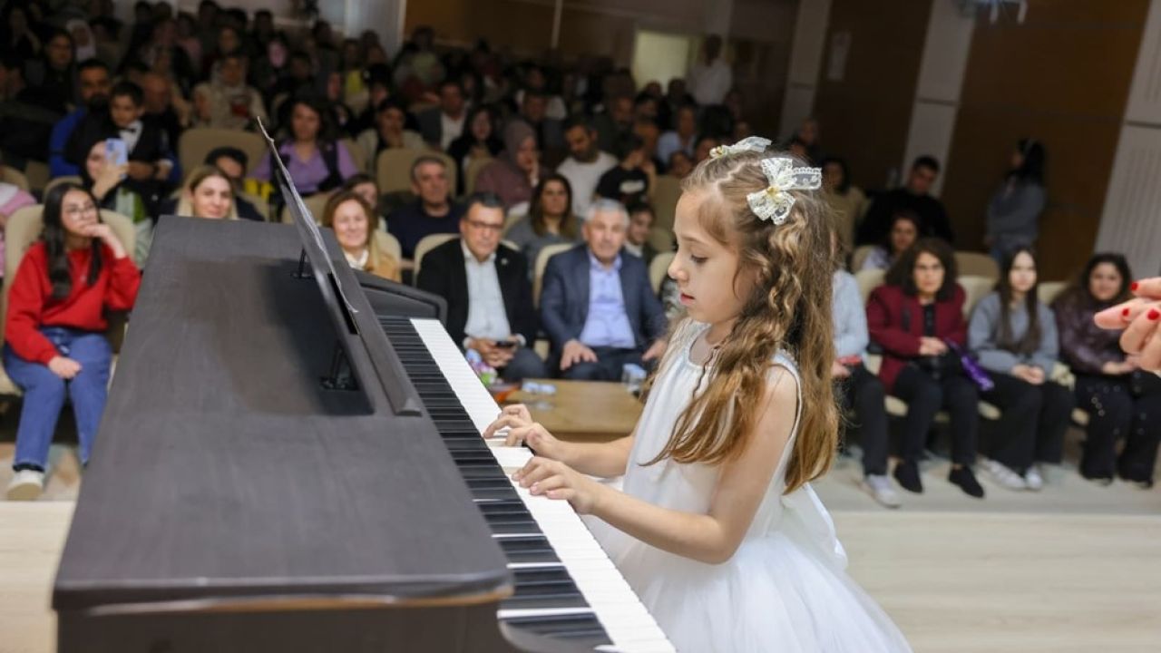 Ardahan’da sanat rüzgarı