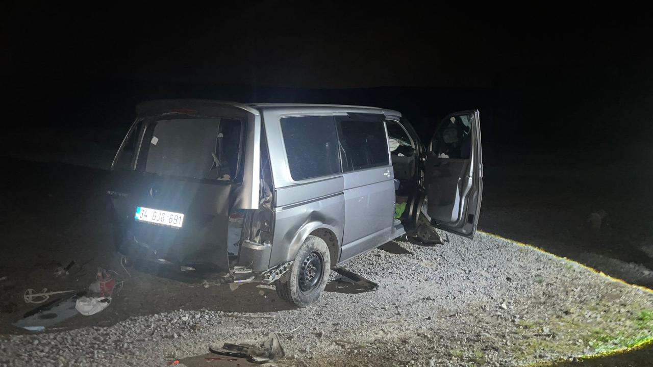Digor'da trafik kazası: 22 yaşındaki sürücü hayatını kaybetti