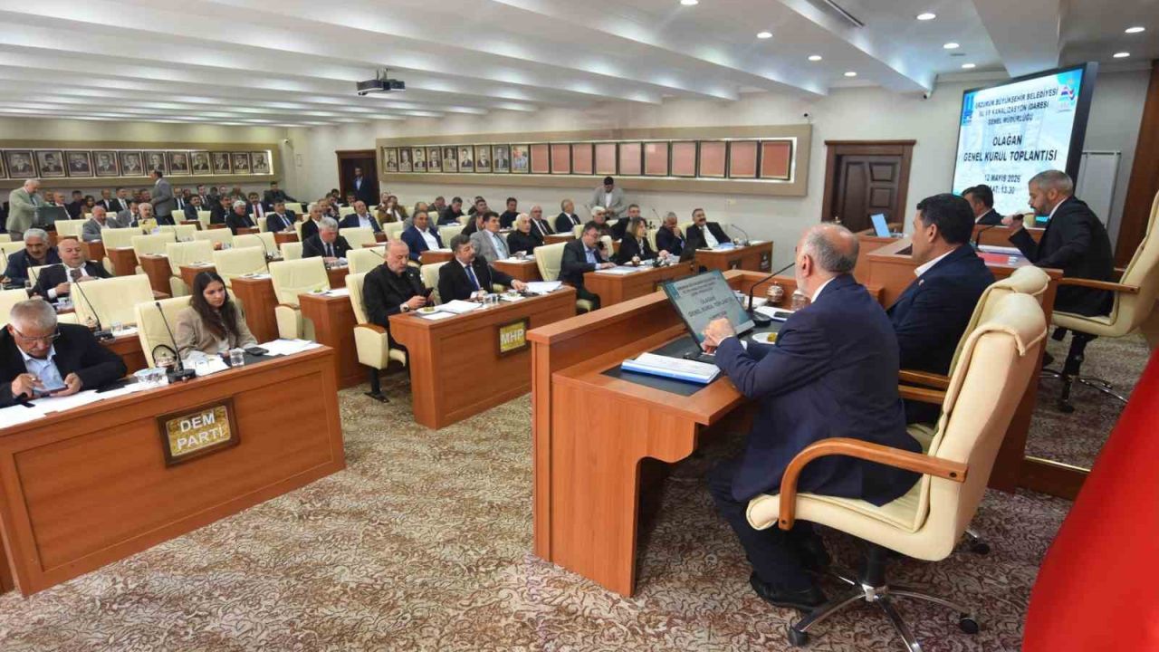 Ertek: "Altyapı yenileme çalışmaları eş zamanlı olarak sürüyor"