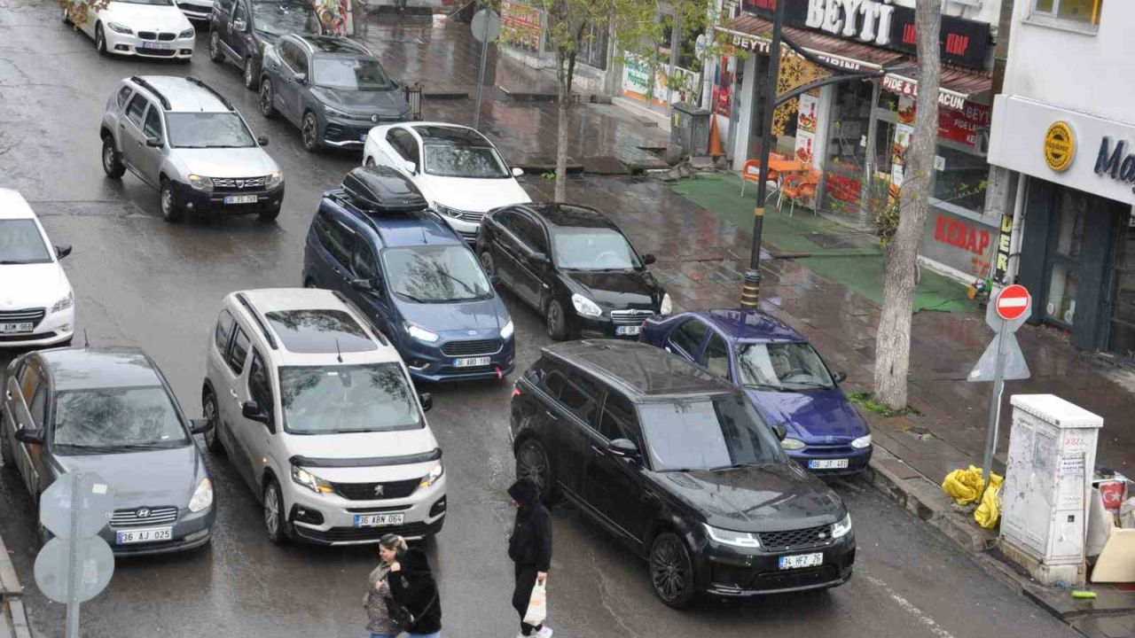 Kars bölgenin araç lideri oldu: Trafikte 55 bin 774 araçla zirveye yerleşti