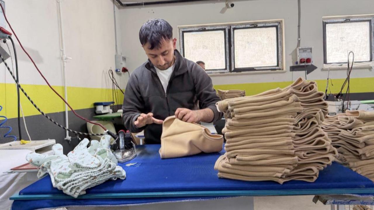 Ağrı’da üretilen bebek giysileri dünya pazarlarına ulaşırken istihdamı artırıyor