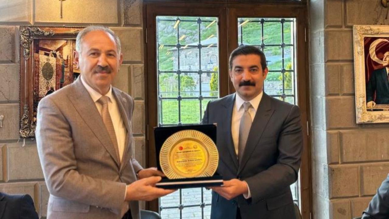 Arpaçay Kaymakamı Muhammed Burak Akköz’e duygusal veda