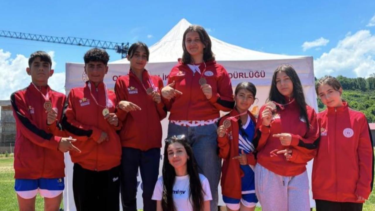 Aşkaleli sporcular Ordu’da Türkiye yarı finallerine yükseldi