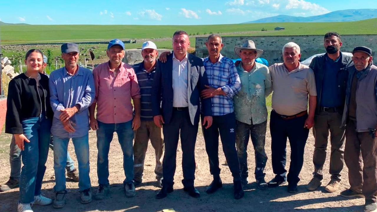 Başkan Müçük, merkez köylerinde çiftçilerle bir araya geldi