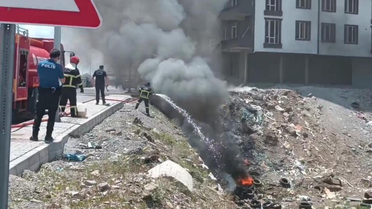Bitlis'te alevler elektrik hattına sıçradı
