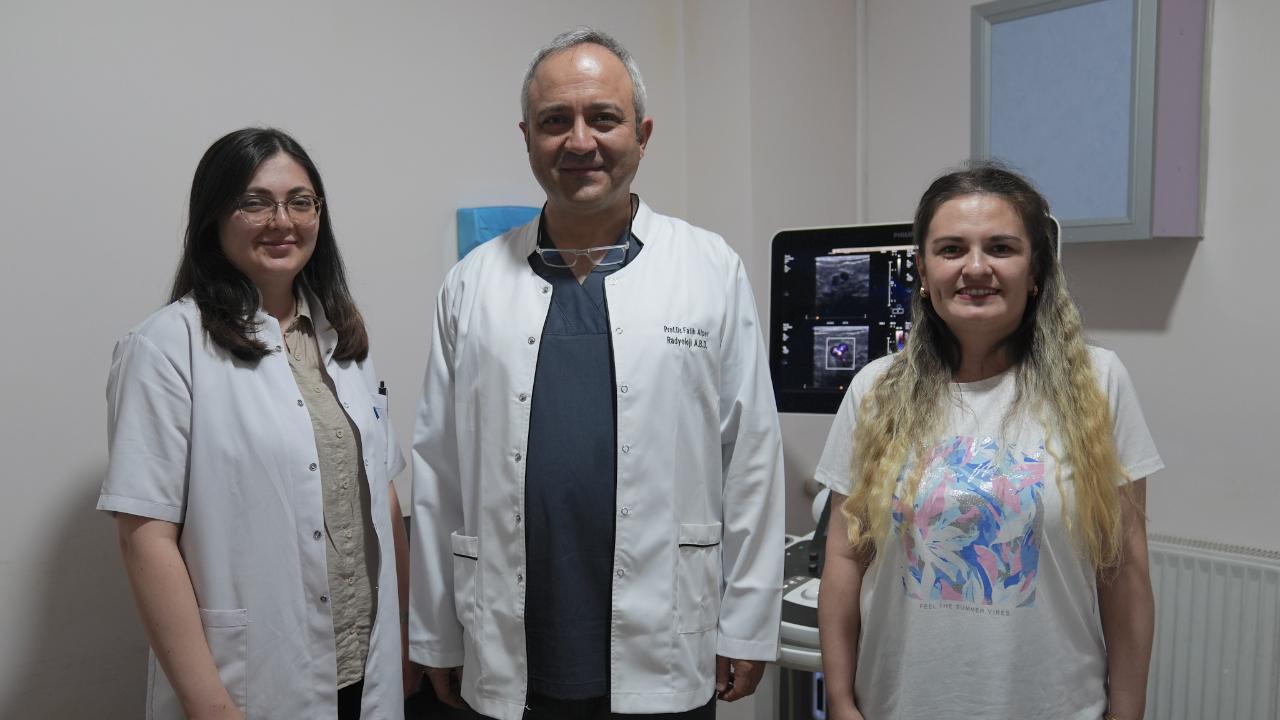 Erzurumlu profesör kadın hastalara umut oldu