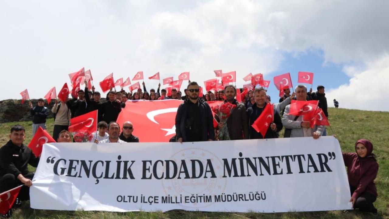 Gençler şühedanın izinde yürüdü