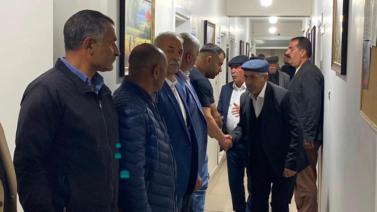 Kars’ta Kaya ve Özkaya aileleri barıştı