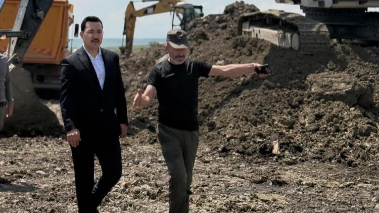 Kaymakam Demirtaş demiryolu şantiyesinde incelemelerde bulundu