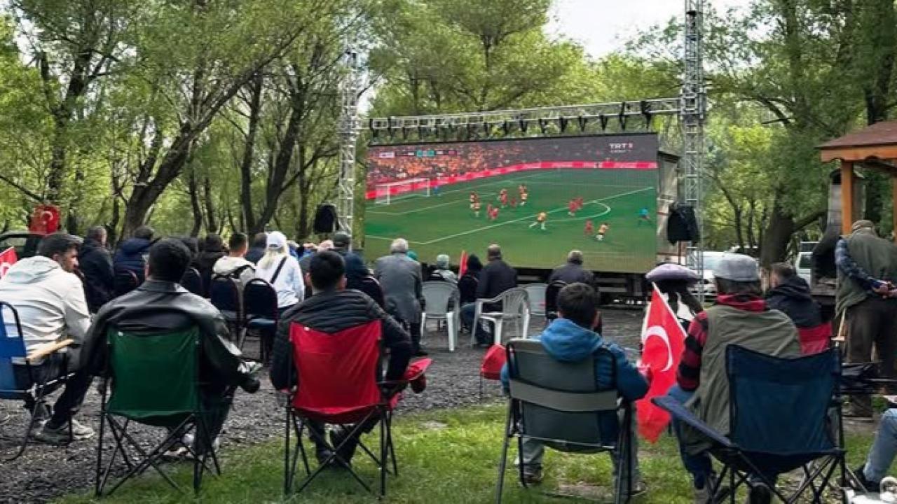 Susuz’da milli heyecan mesire alanında yaşandı