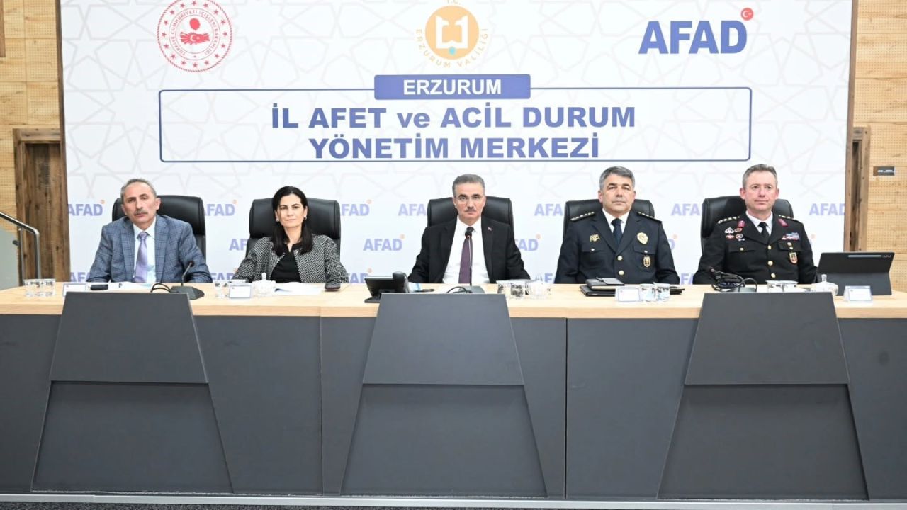 Vali Baruş’tan sahipsiz sokak hayvanları için ‘Zamanında Müdahale’ vurgusu