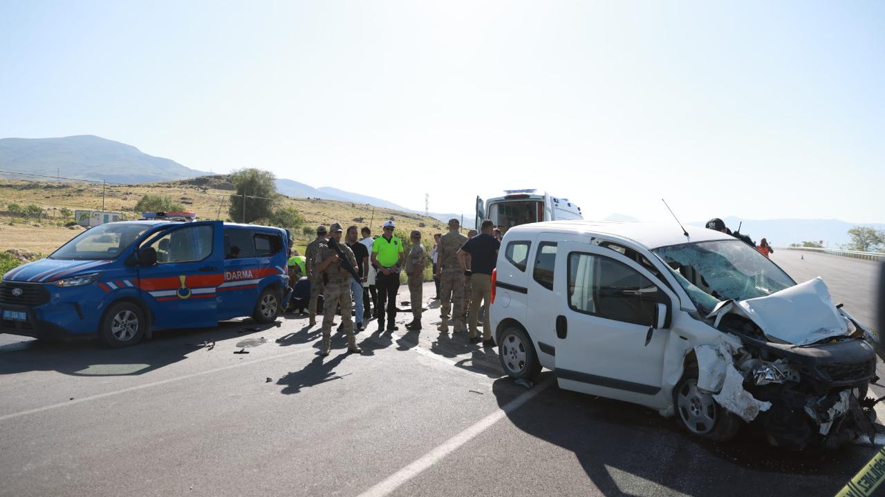 Van'da acı kaza bir uzman çavuş şehit oldu