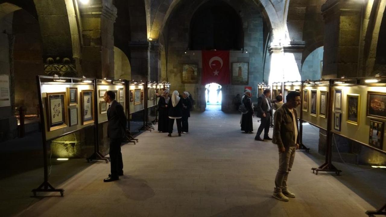 Yakutiye Medresesi’nde sanat dolu sergi