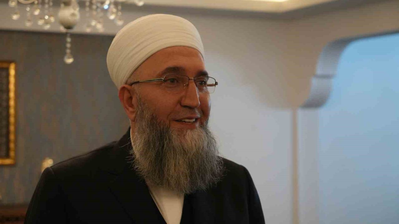 Yusuf Ziya Gümüşel’in öğrencisi: "Bu kadar insana sadece bir iddiadan yola çıkarak zulmediliyor"