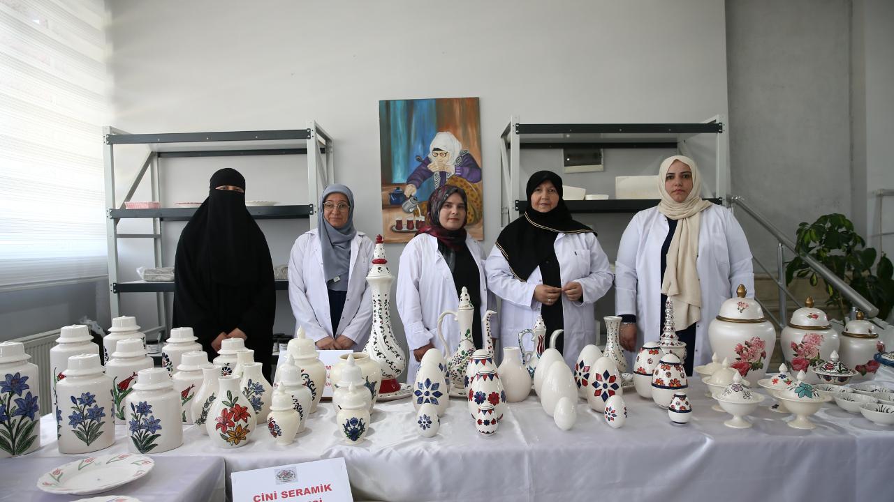 ADEM kursunda tanışan kadınlar, kooperatif kurdu