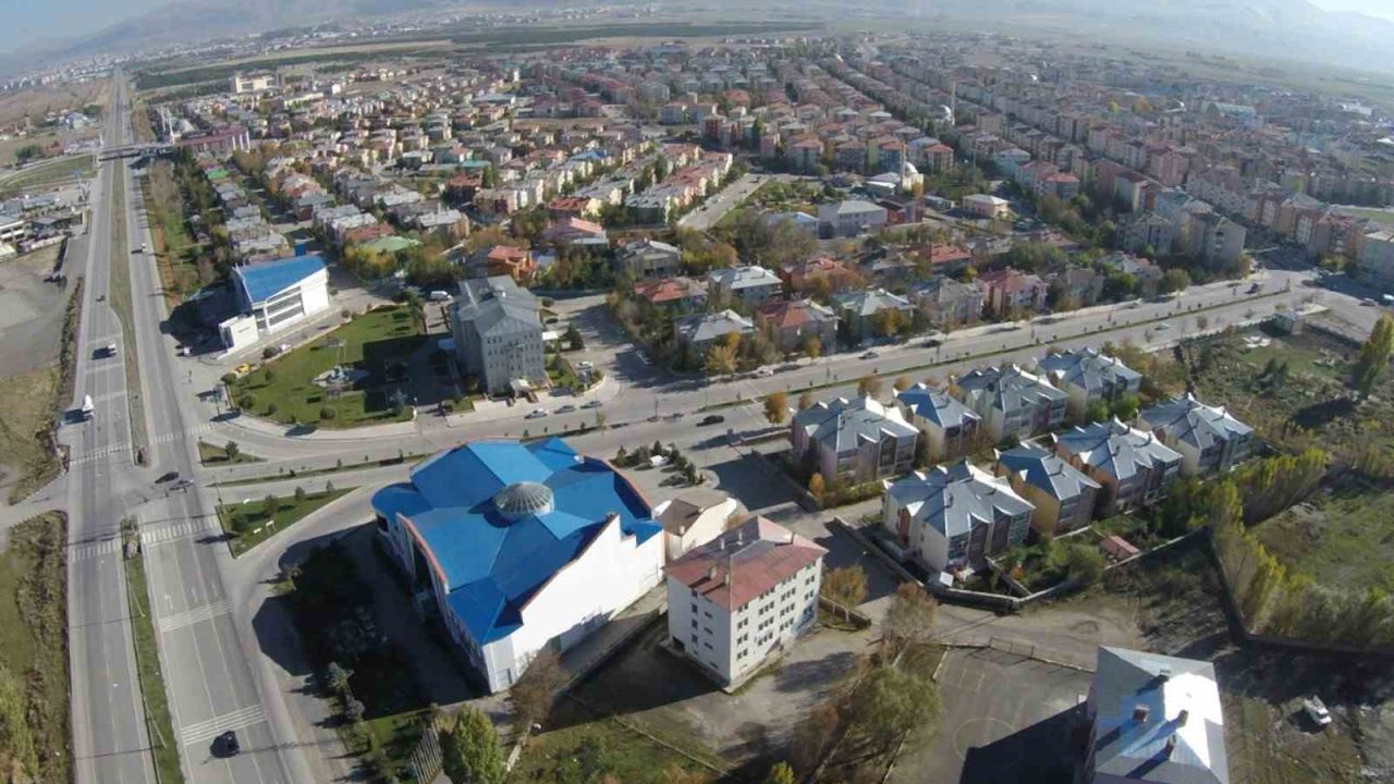 Aziziye Meclisi’nden kentsel dönüşüm ve 30 bin tonluk lisanslı depo kararı