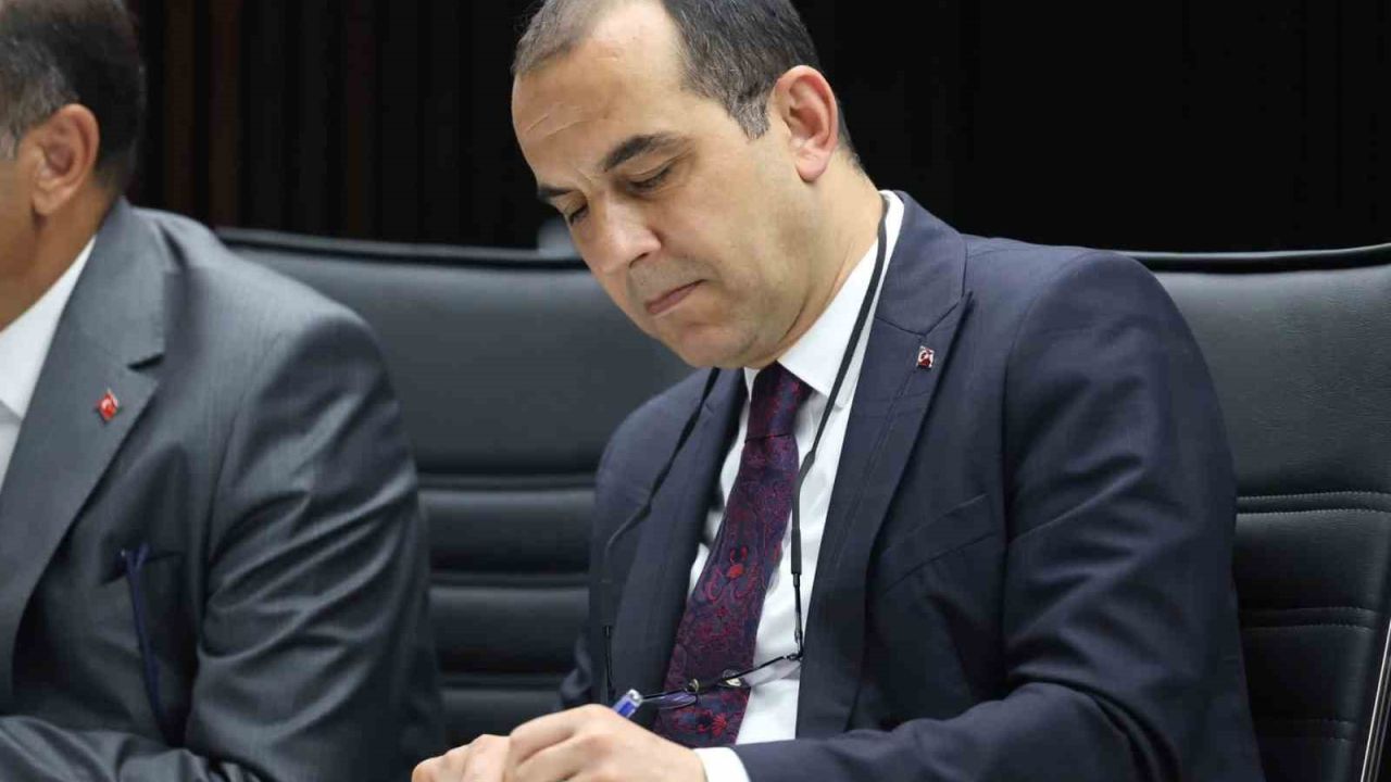 Iğdır Valisi Taşolar, DYK’da görev yapan eğitimcilerle buluştu