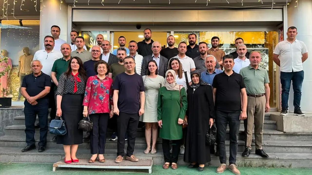 Kağızman’da Okan Daştan’a mesai arkadaşlarından veda