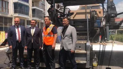 Kars'ta üç ana caddede asfalt seferberliği başladı