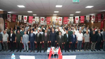 MHP Tortum İlçe Başkanlığı’nda İlhan Uzun güven tazeledi